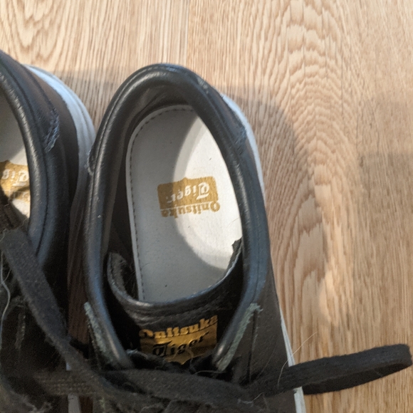 Onitsuka Tiger Sneakers - Picture 2 of 3
